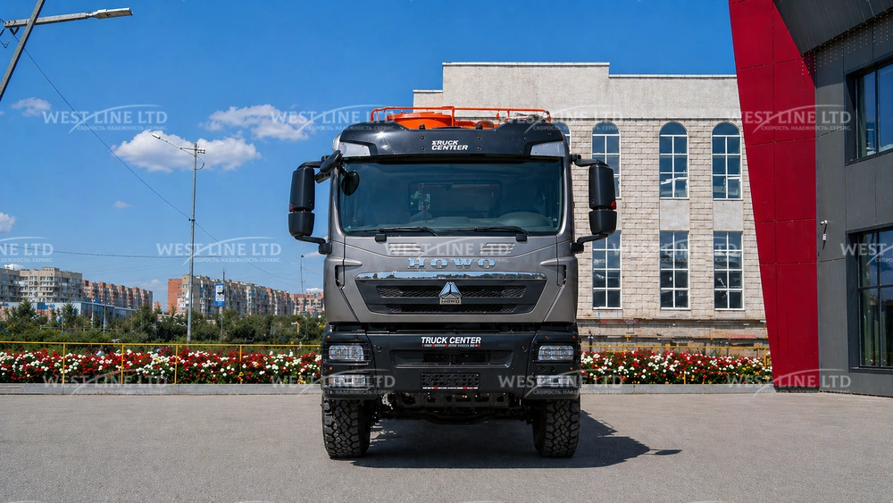 atz-11-obyomom-11-m-s-2-sekciyami-na-baze-howo-6x6-1-2 image Купить Автотопливозаправщик АТЗ-11 HOWO в Казахстане