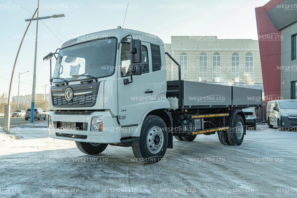bortovoj-avtomobil-na-shassi-dongfeng-c80n-2 image