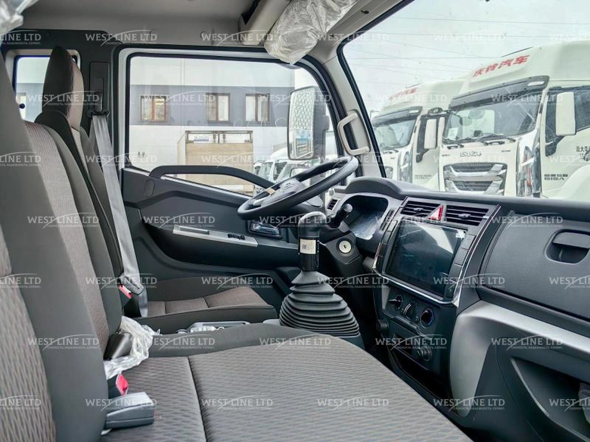 bortovoj-avtomobil-s120l-osnashchennyj-kmu-5-tonn-6 image