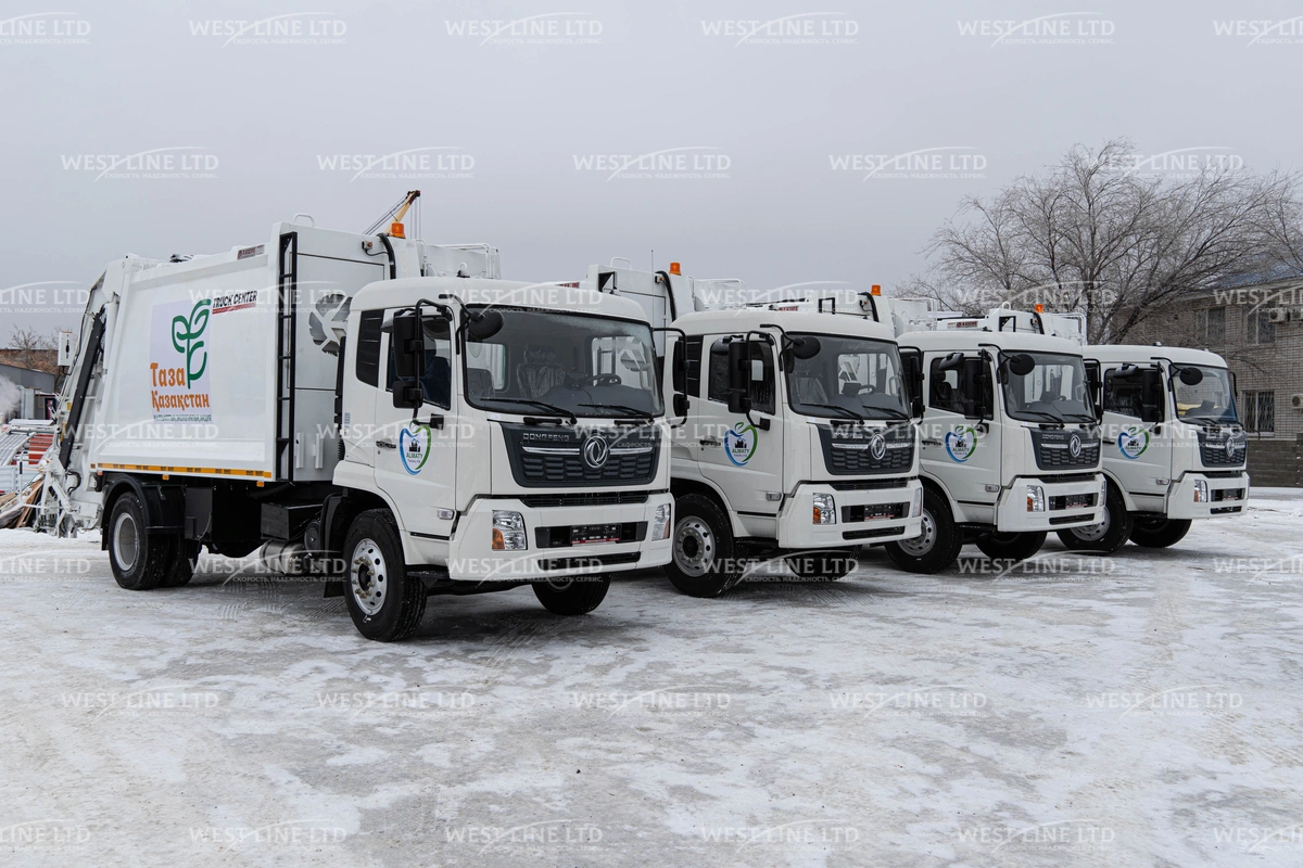 musorovoz-c-zadnej-zagruzkoj-na-shassi-dongfeng-7 image