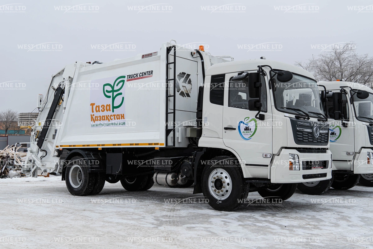 musorovoz-c-zadnej-zagruzkoj-na-shassi-dongfeng-4 image