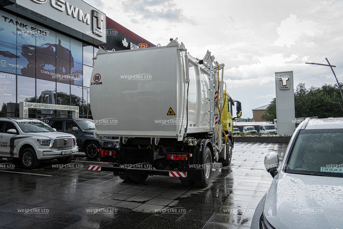 musorovoz-s-bokovoj-zagruzkoj-sitrak-c5h-4 image