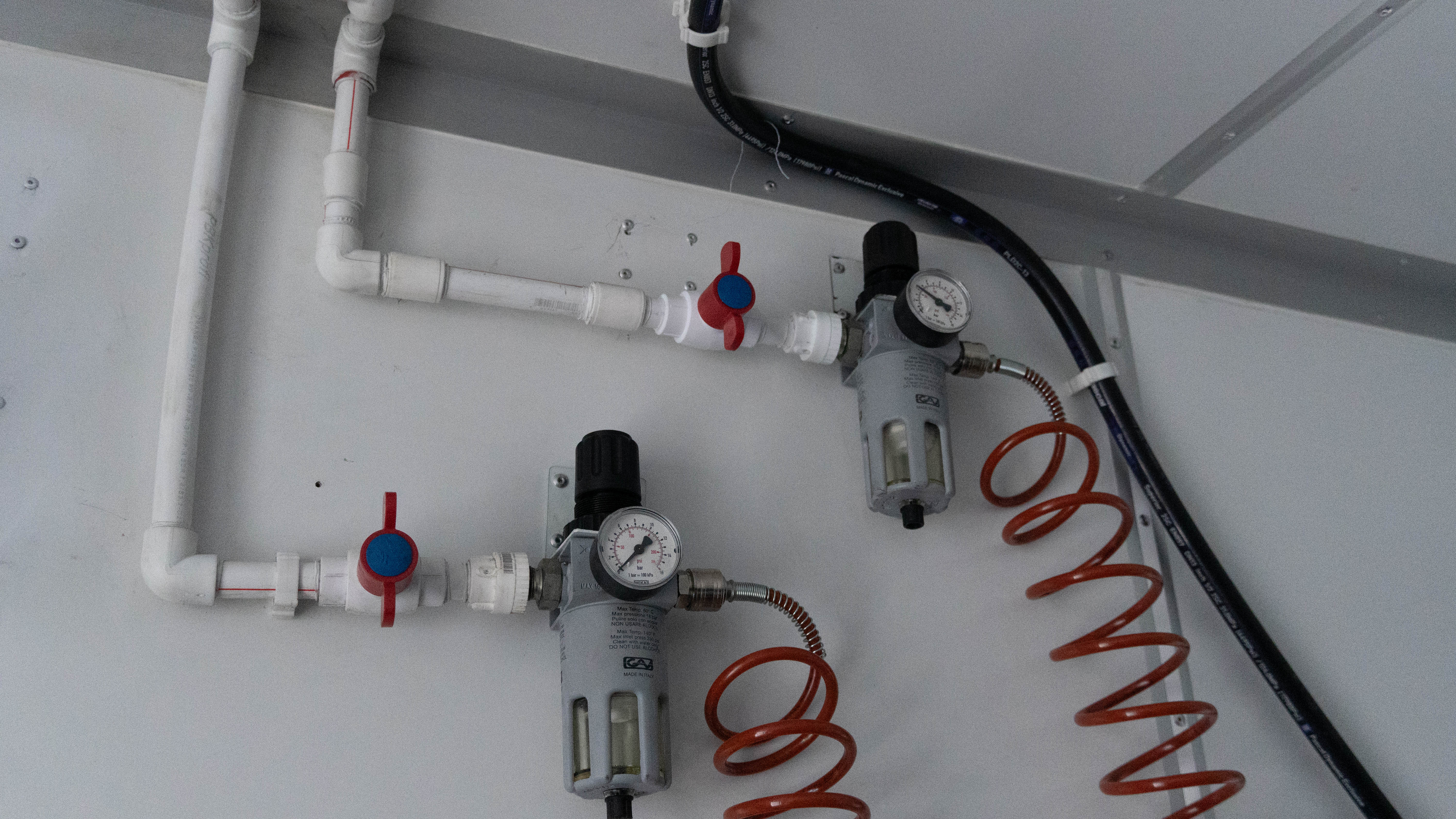 peredvizhnaja-avtoremontnaja-masterskaja-parm-s-maslorazdatochnoj-stanciej-na-shassi-howo-t5g-24 image