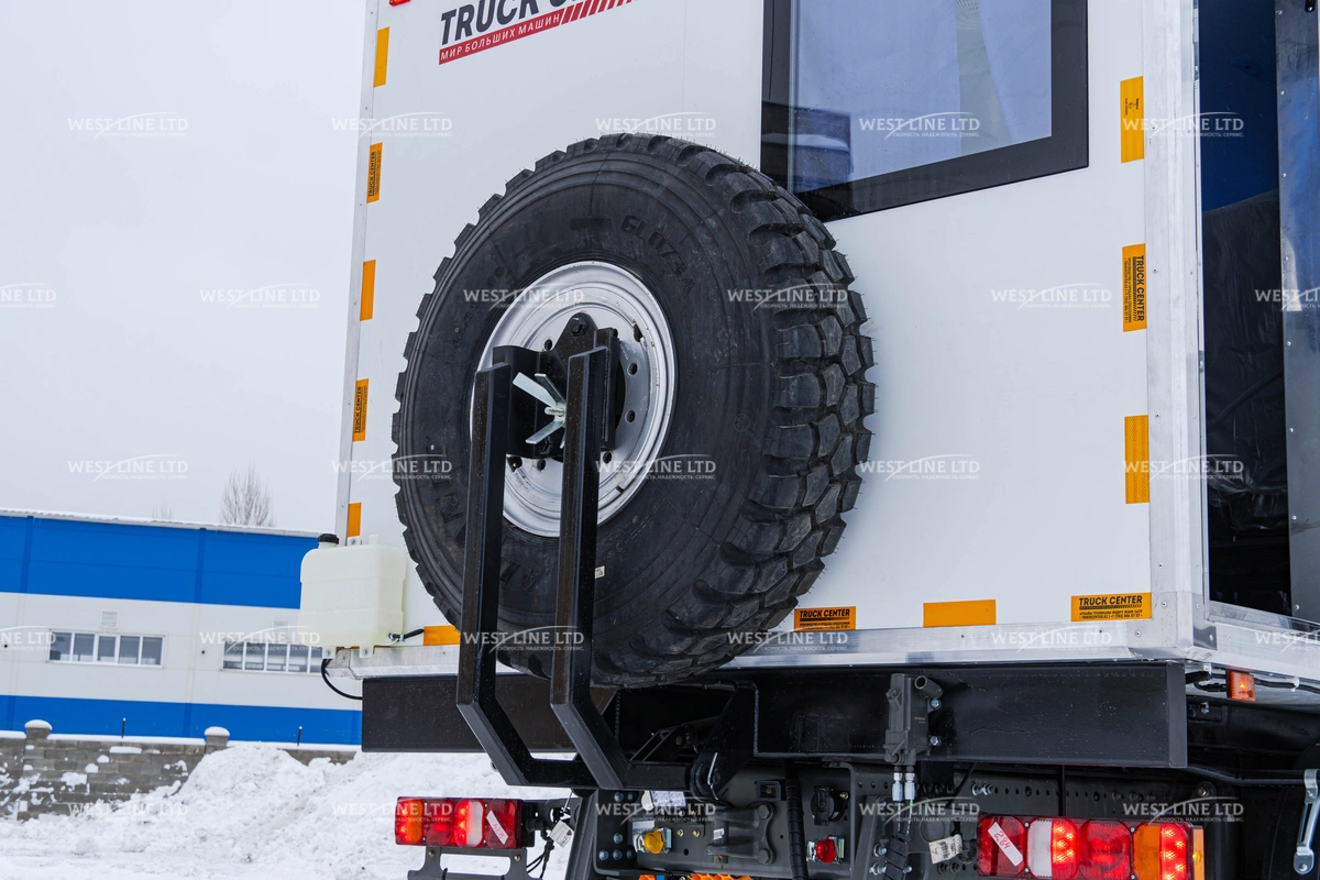 vahtovyj-avtobus-howo-tx-66-8 image