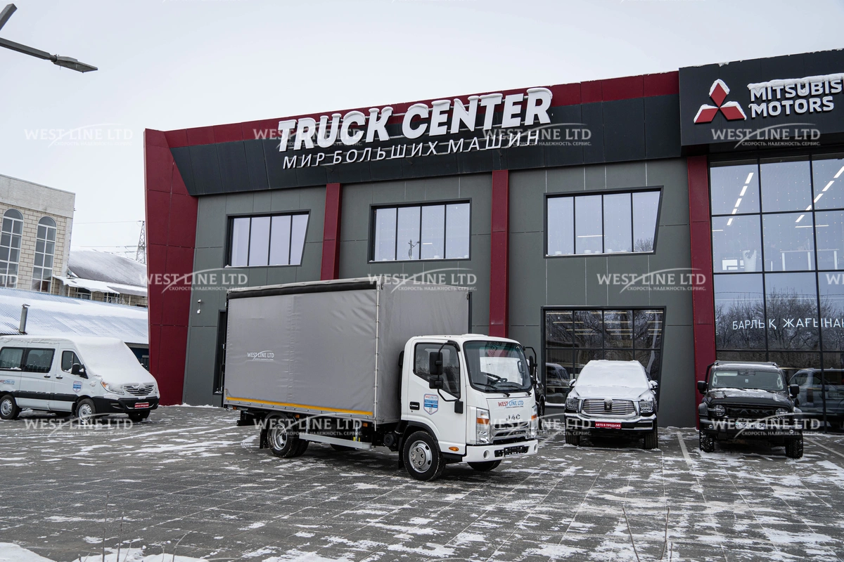 Купить бортовой фургон с тентом JAC N56 в Казахстане