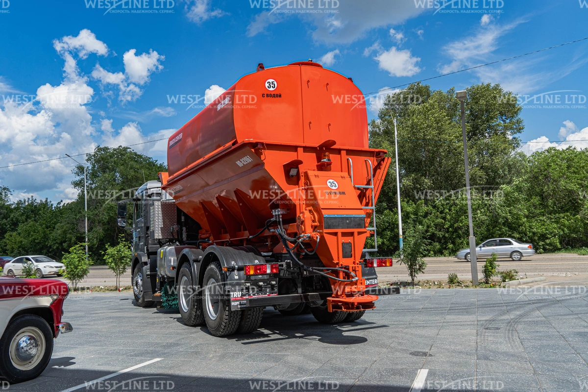 kombinirovannaya-dorozhnaya-mashina-kdm-ko-829b1-na-shassi-howo-15 image Купить КДМ КО-829Б1 на шасси HOWO T5G 6x4 в Казахстане