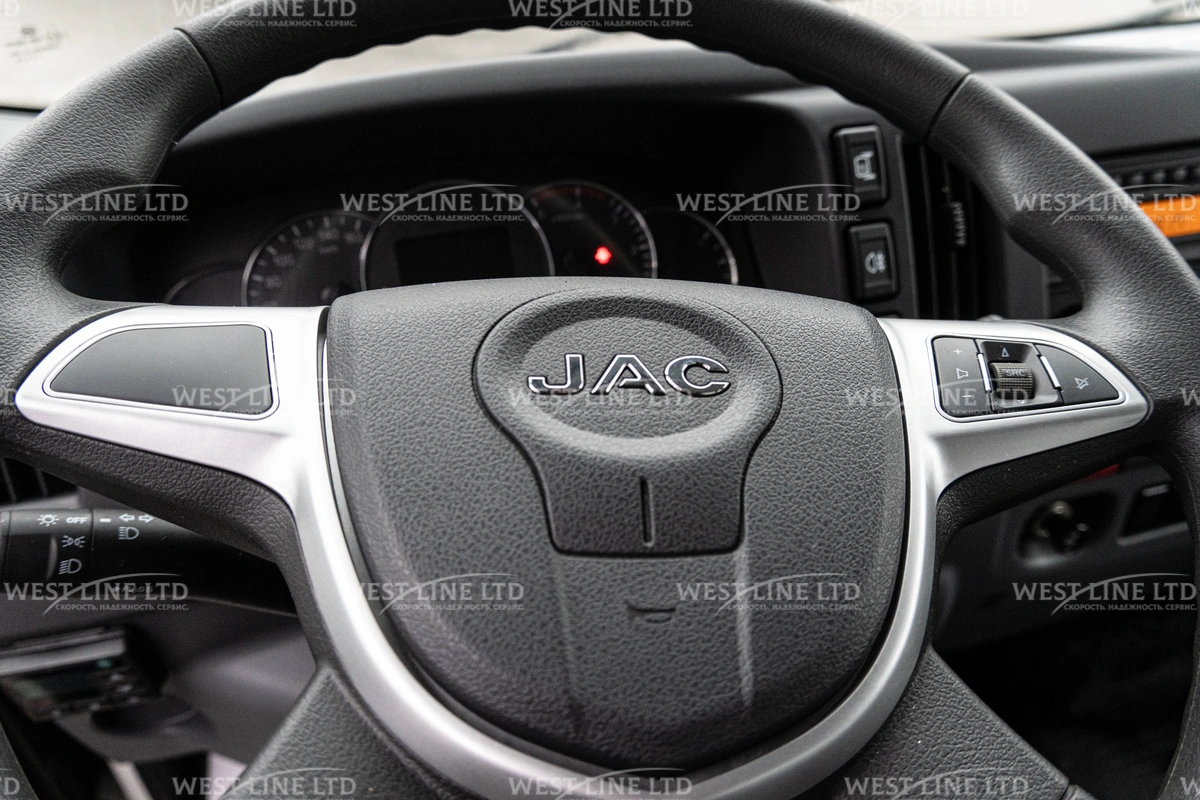 jac-n56-c-bortovoj-platformoj-16 image Купить в Казахстане JAC N56 с бортовой платформой