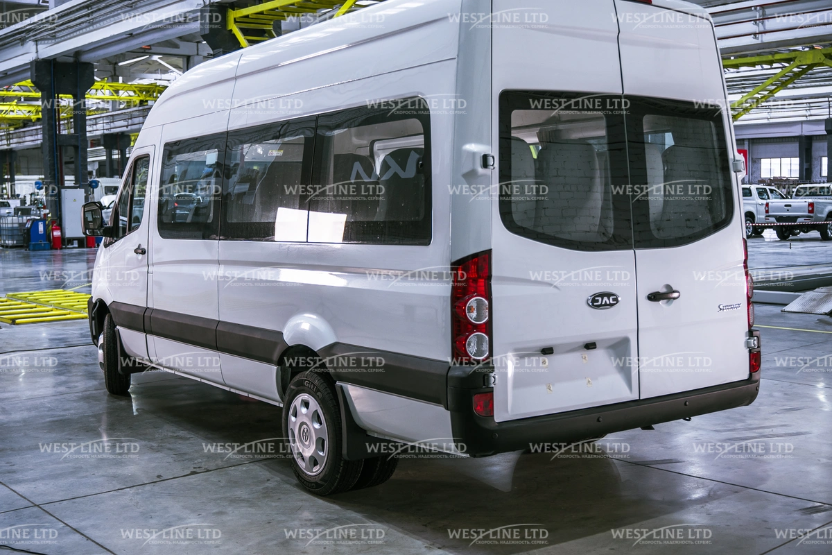 Купить в Казахстане новый пассажирский микроавтобус JAC Sunray