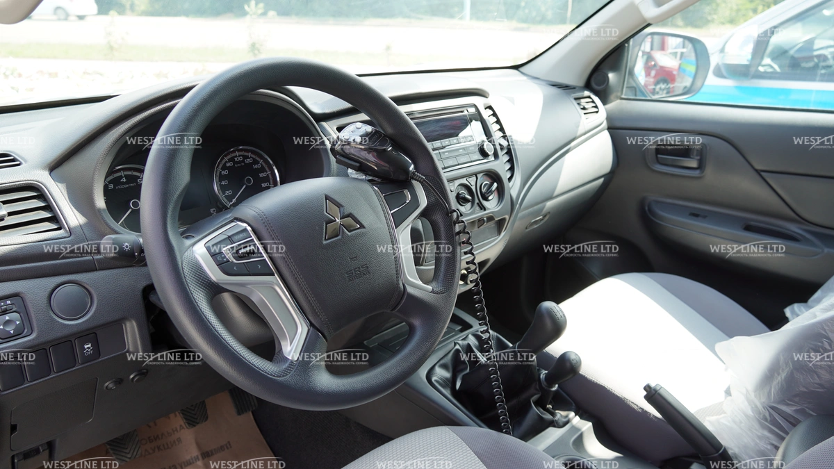 avtomobil-dlja-operativnogo-patrulirovanija-na-baze-mitsubishi-l200-2 image