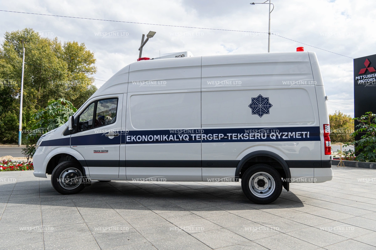 avtomobil-dlja-perevozki-sledstvenno-arestovannyh-lic-na-baze-foton-toano-7 image