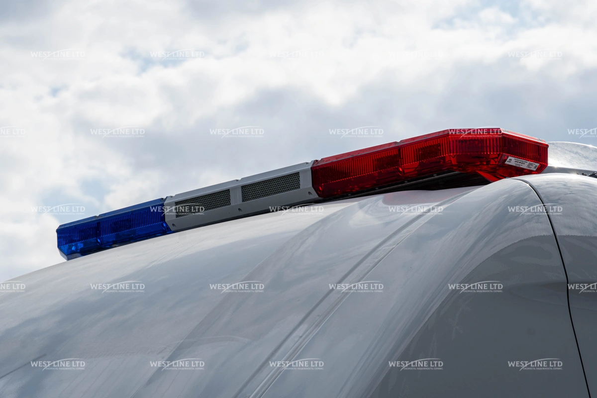 avtomobil-dlja-perevozki-sledstvenno-arestovannyh-lic-na-baze-foton-toano-8 image