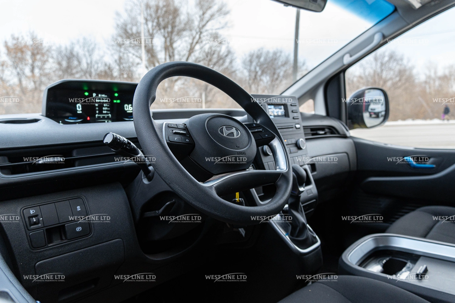 avtomobil-skoroj-medicinskoj-pomoshhi-na-baze-hyundai-staria-12 image