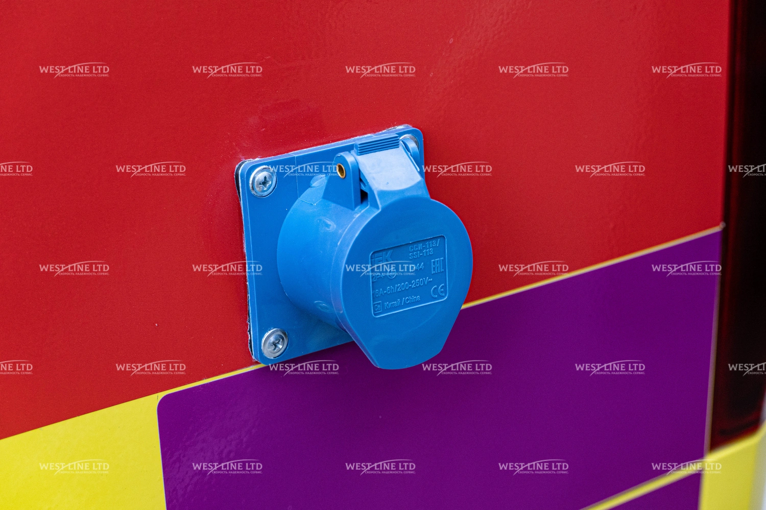 avtomobil-skoroj-medicinskoj-pomoshhi-na-baze-hyundai-staria-9 image