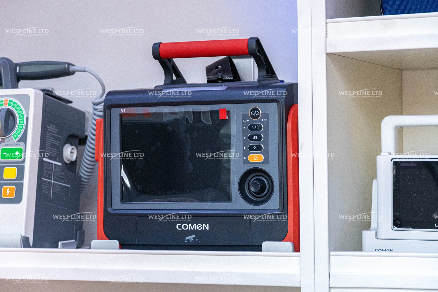 avtomobil-skoroj-medicinskoj-pomoshhi-na-baze-toyota-hiace-15 image