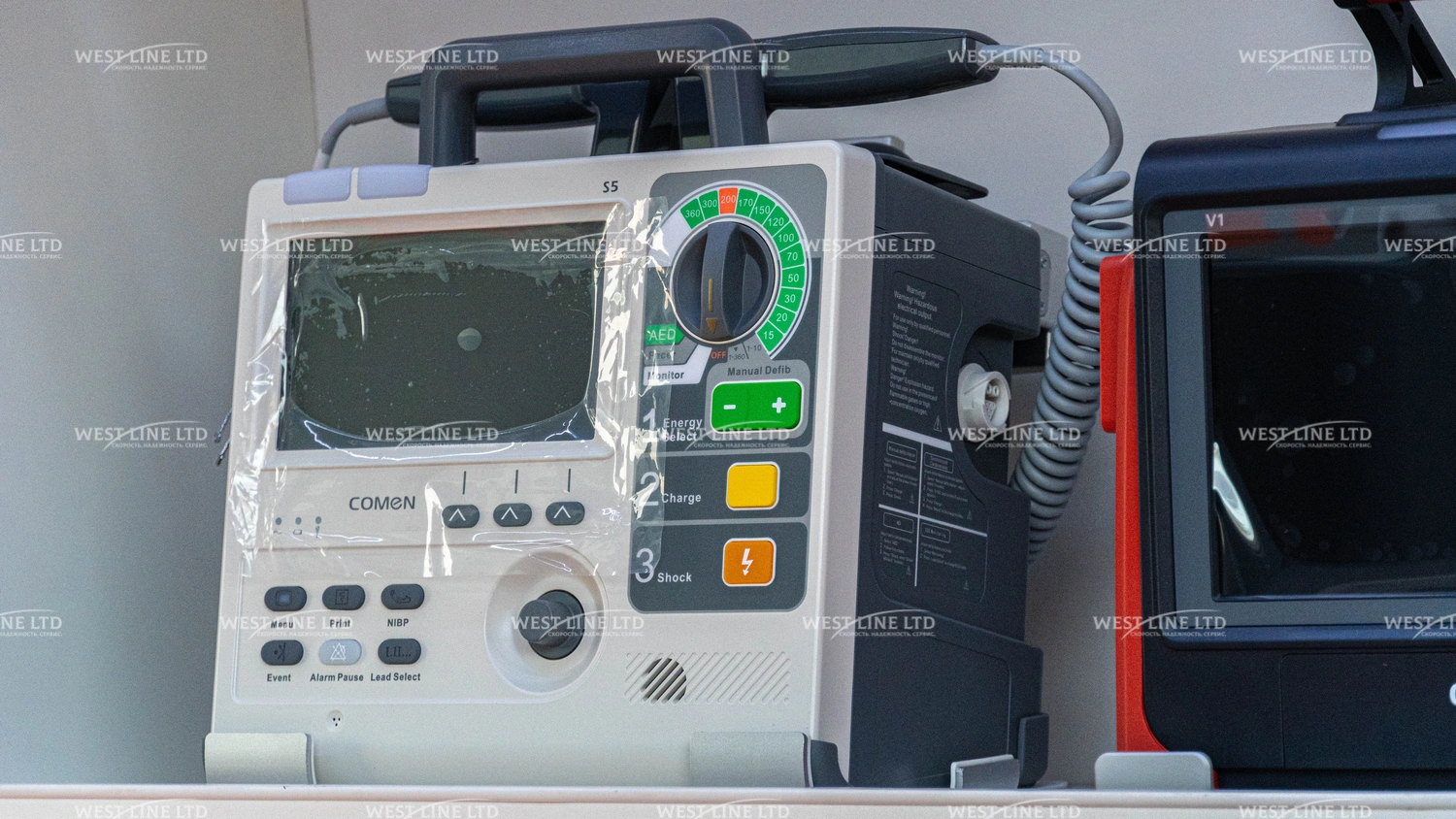 avtomobil-skoroj-medicinskoj-pomoshhi-na-baze-toyota-hiace-16 image