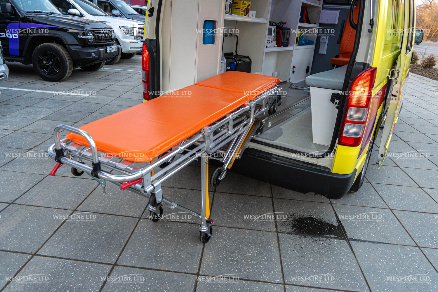 avtomobil-skoroj-medicinskoj-pomoshhi-na-baze-toyota-hiace-20 image