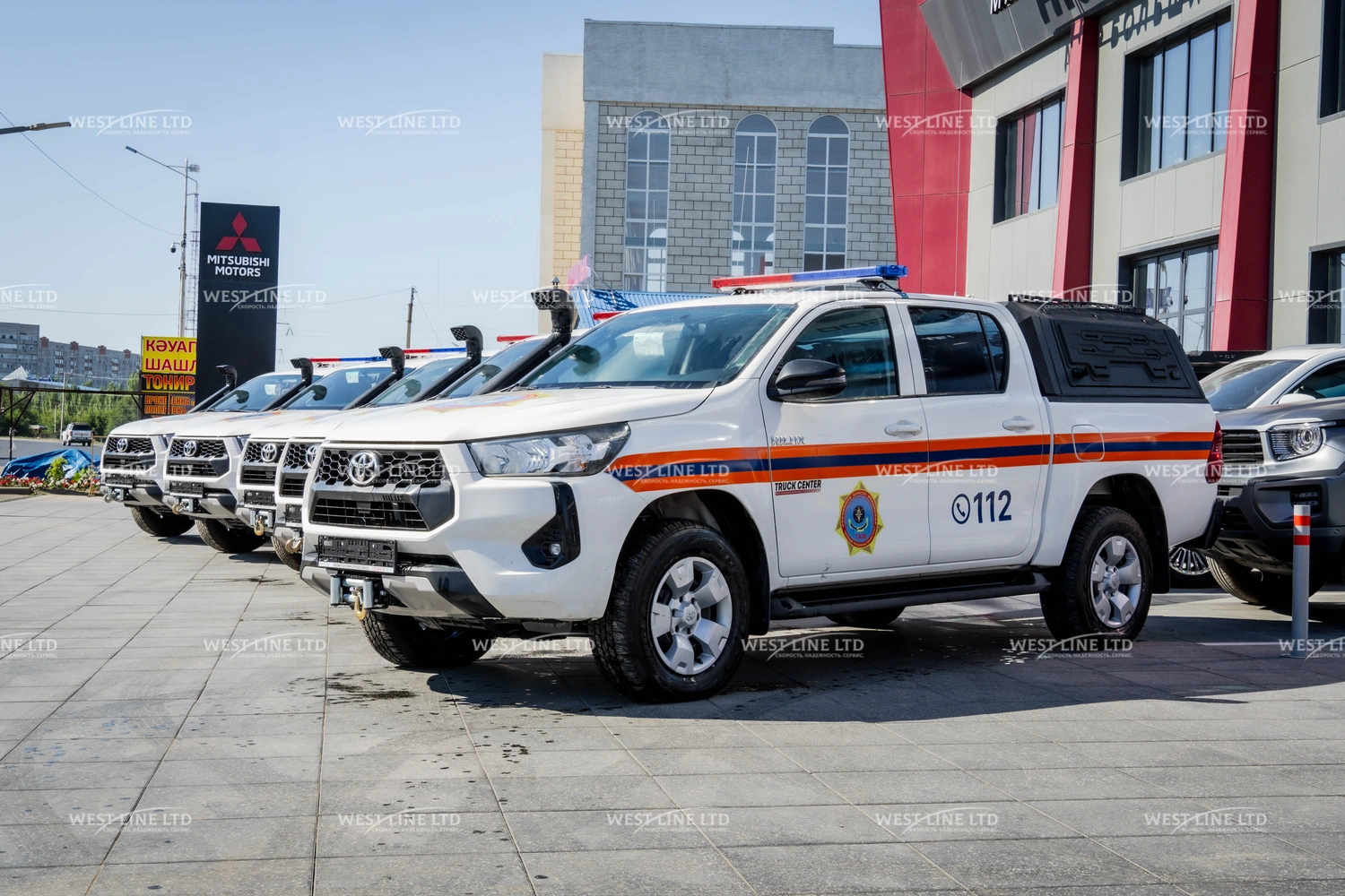 operativno-spasatelnyj-avtomobil-na-baze-toyota-hilux-2 image