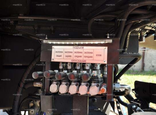 proppantovoz na shassi kamaz 6560rt 17