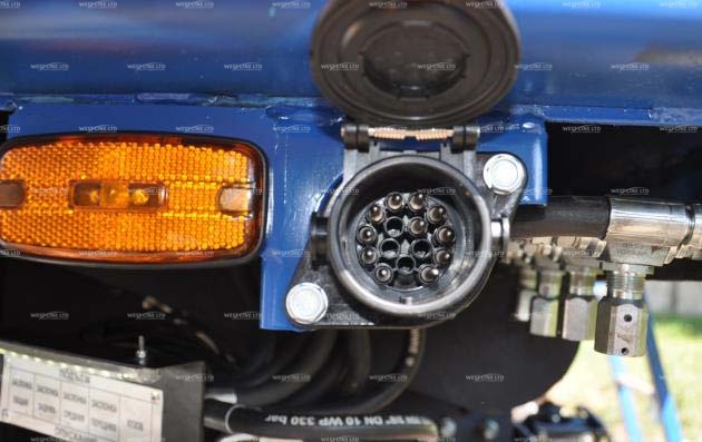 proppantovoz na shassi kamaz 6560rt 18