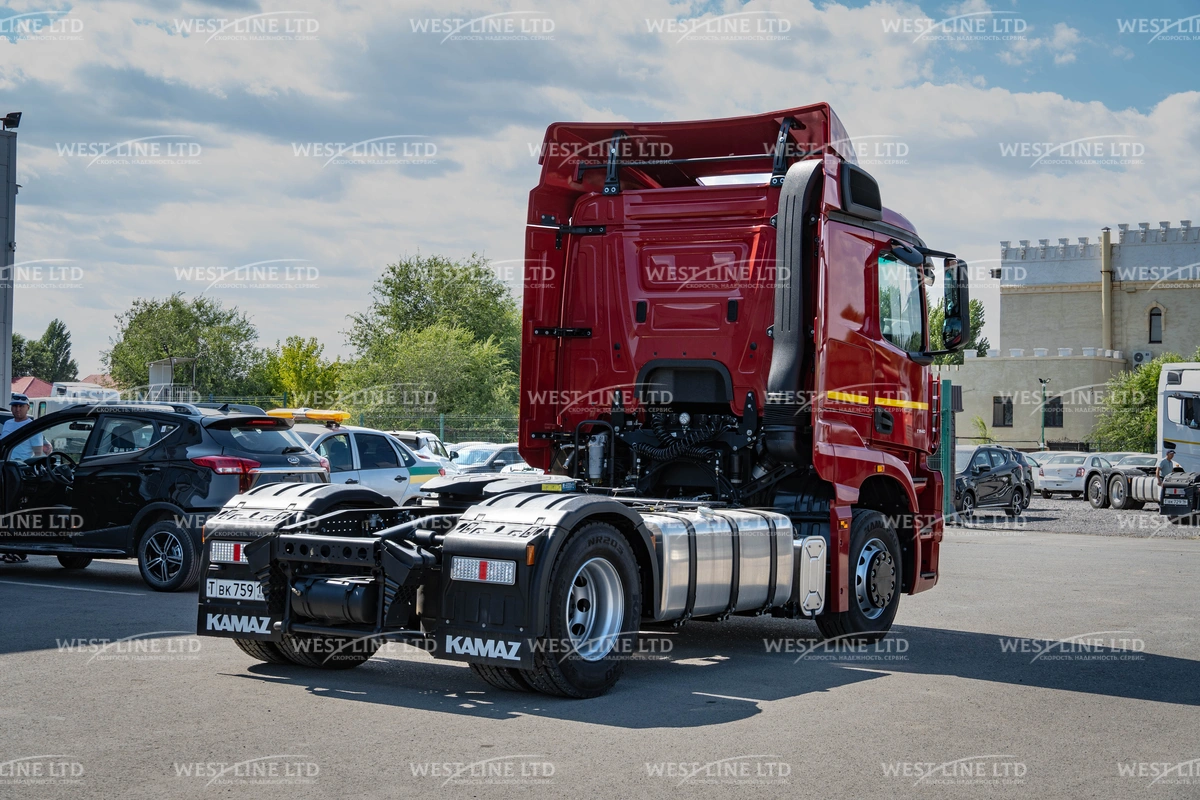 sedelnyj-tyagach-kamaz-54902-768-b5-10 image