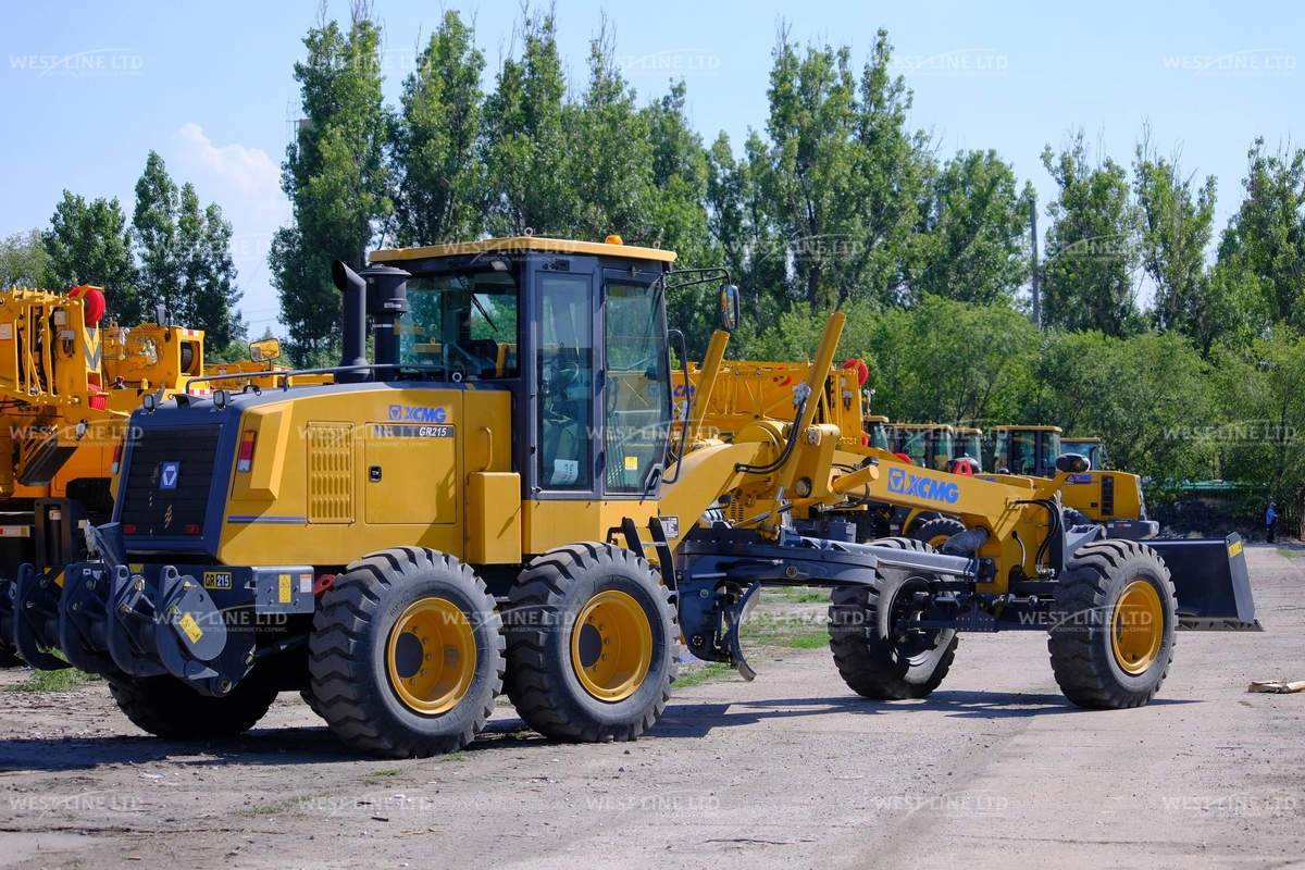 avtogrejder-xcmg-gr215-1 image АвтоГрейдер XCMG GR215