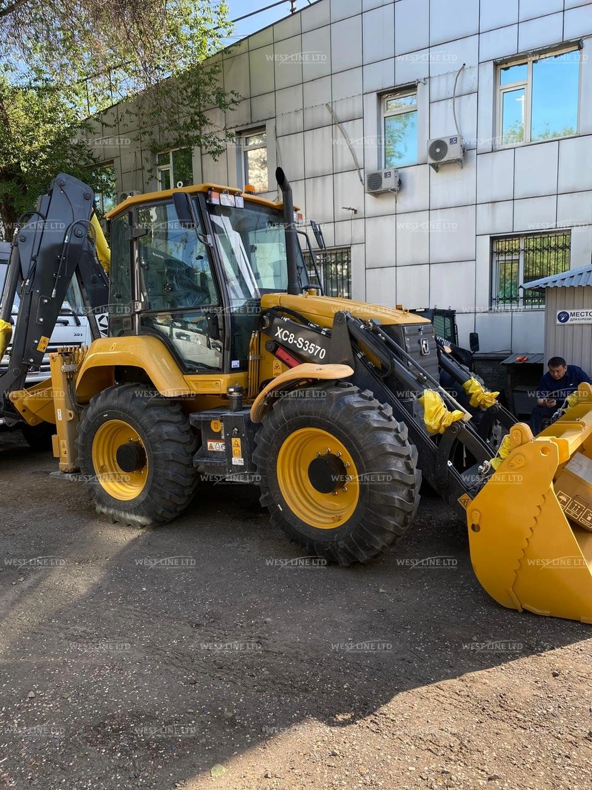 ekskavator-pogruzchik-xc8-3570-5 image Экскаватор погрузчик XC8-3570