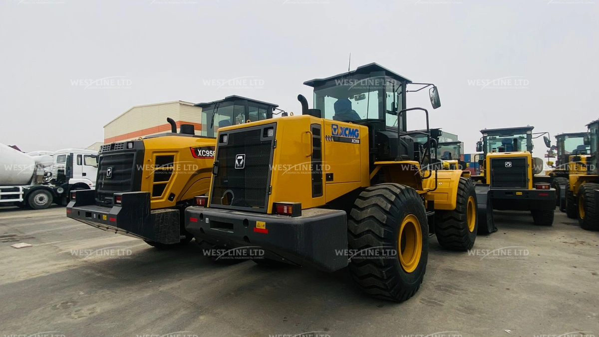 frontalnyj-pogruzchik-xc956-3-kub-02 image Фронтальный погрузчик XC956 - 3 куб